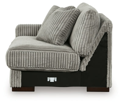 Lindyn Sectional with Chaise - Great Lake Furnishings  (MI)