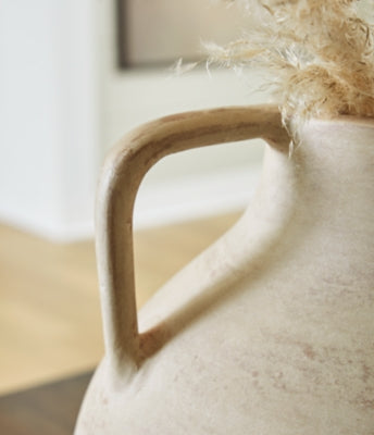 Justy Vase - Great Lake Furnishings  (MI)