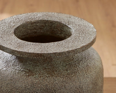 Jedwick Vase - Great Lake Furnishings  (MI)