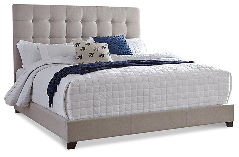 Dolante Upholstered Bed