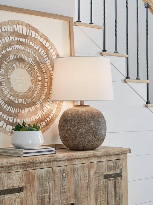 Neavesboro Lamp Set - Great Lake Furnishings  (MI)