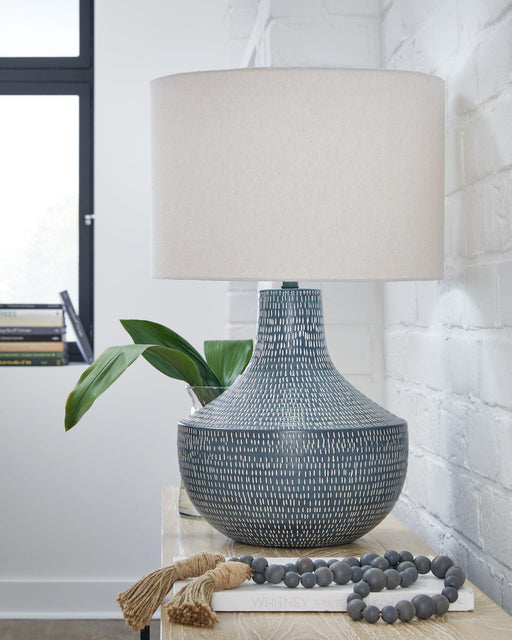 Schylarmont Lamp Set - Great Lake Furnishings  (MI)