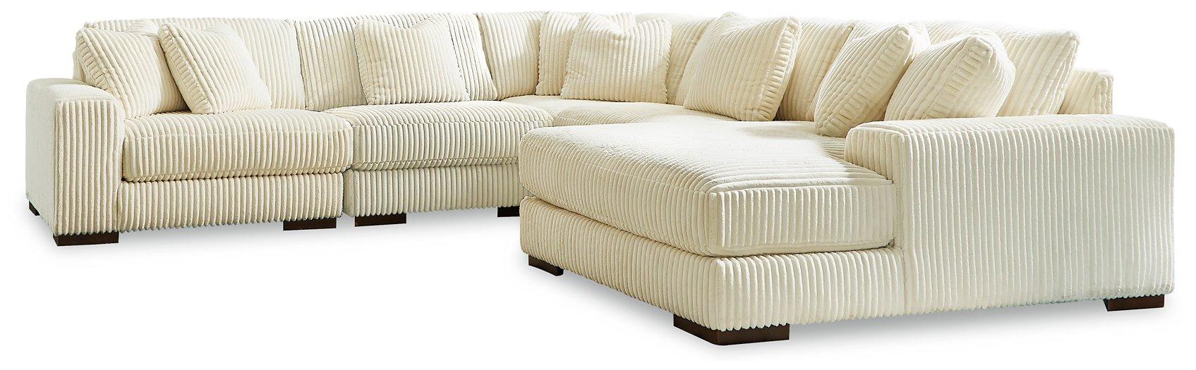 Lindyn Sectional with Chaise