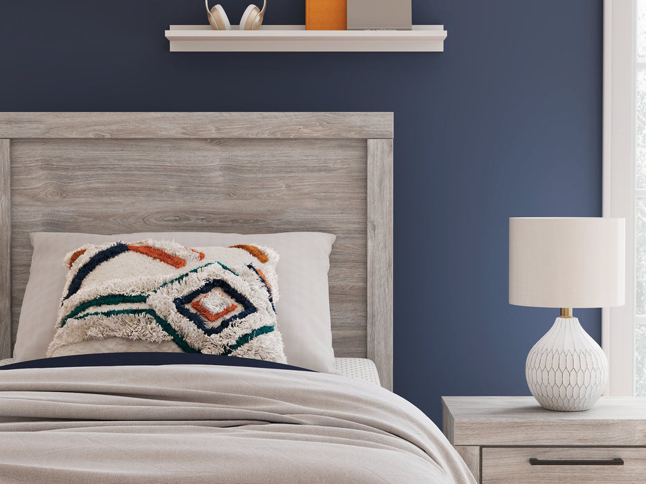 Broachmyn Bed - Great Lake Furnishings  (MI)