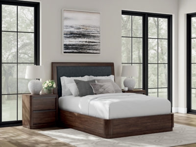 Dilenno Upholstered Bed - Great Lake Furnishings  (MI)