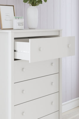 Hallityn Chest of Drawers - Great Lake Furnishings  (MI)