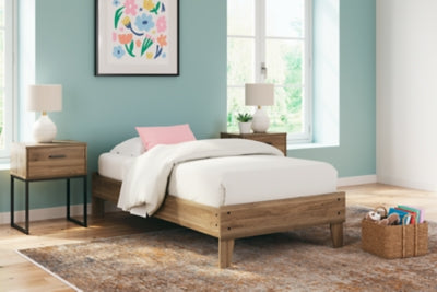 Deanlow Bed - Great Lake Furnishings  (MI)