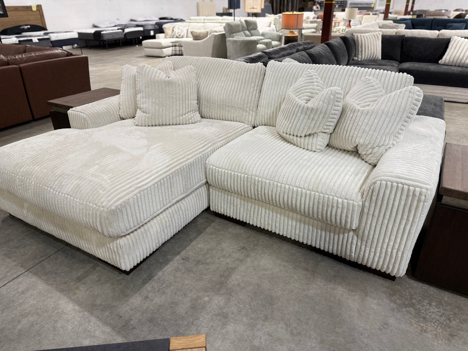 Clearance Sofa Chaise