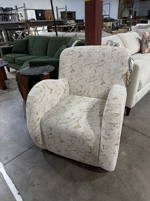 Clearance Swivel Chair - Great Lake Furnishings  (MI)