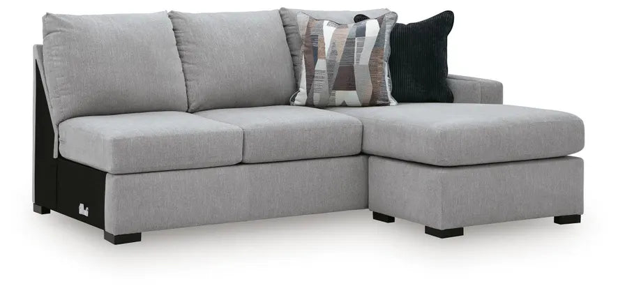 Lakepoint 2 piece Sectional w/ Chaise